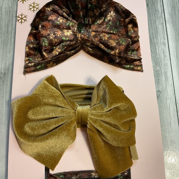 Bebe Baby Winter Headband and Booties Set - Picture 5 of 6